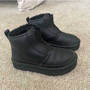 UGG neumel platform zip